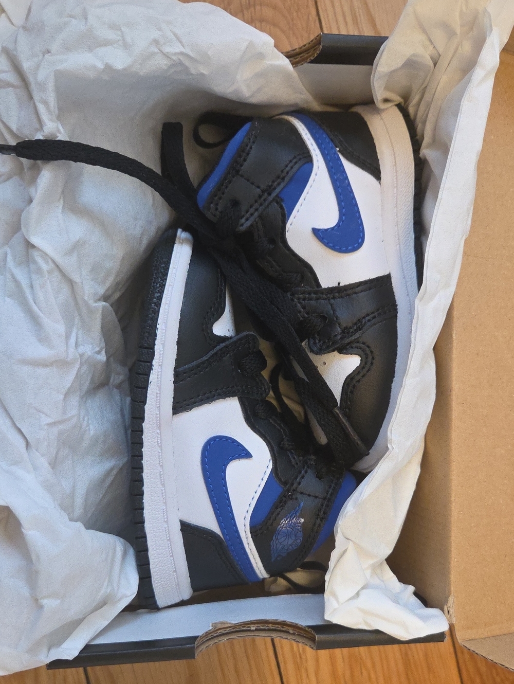 Nike Kids Black White Blue High-Top Sneakers New Size 5